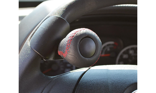 Impugnatura al Volante con Pomello