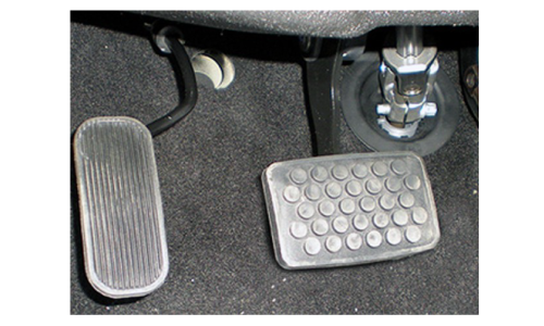 Inversione Pedale Acceleratore